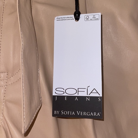 Pleather Tan Shorts - Picture 3 of 3